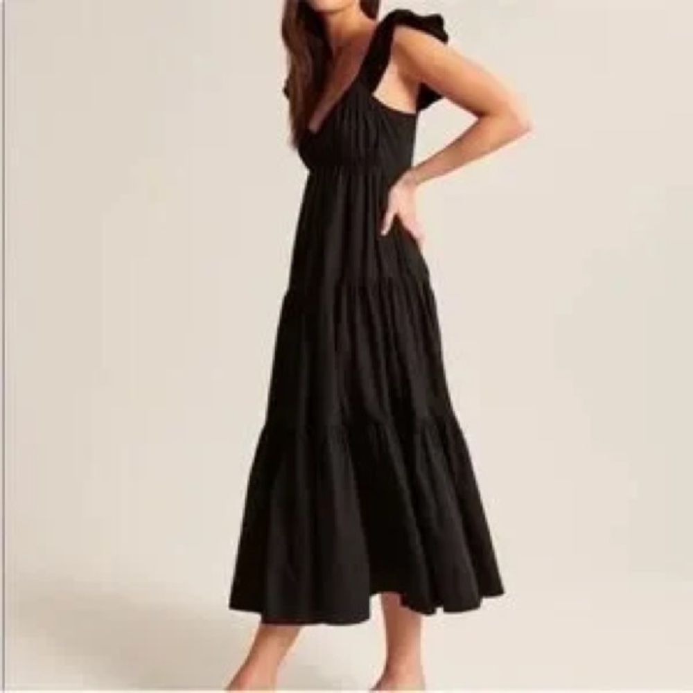 Abercrombie & Fitch Ruffle Sleeve Poplin Midaxi
Dress - Picture 3 of 4
